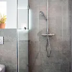 Lejlighed 2 Bedroom Loft - Whirlpool - Terrasse - Zentral - Wifi - Business - Kaffee - Netflix *