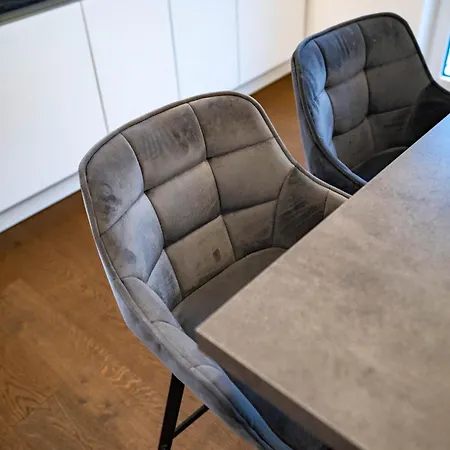 2 Bedroom Loft - Whirlpool - Terrasse - Zentral - Wifi - Business - Kaffee - Netflix Appartement