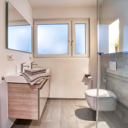 2 Bedroom Loft - Whirlpool - Terrasse - Zentral - Wifi - Business - Kaffee - Netflix *