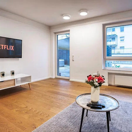 Appartement 2 Bedroom Loft - Whirlpool - Terrasse - Zentral - Wifi - Business - Kaffee - Netflix